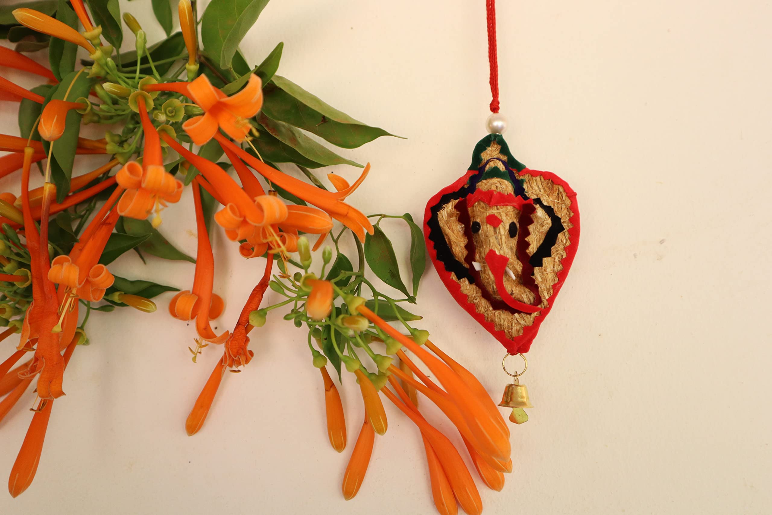 Usira Vetiver Leafe Hanging Ganesha Ji Pack Of 6,Ganpati Wall And Pooja Room Hanging And From Lavancha Root Sculpture Lord Ganes